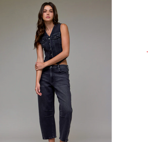 Cropped Barrel Fit Jeans