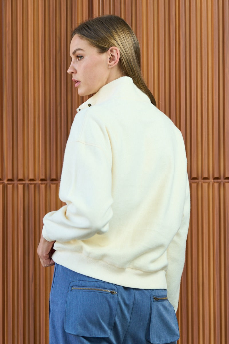 High Botton up Neck Sweater